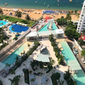 Apartamento con Piscina Frente al Mar en Acapulco